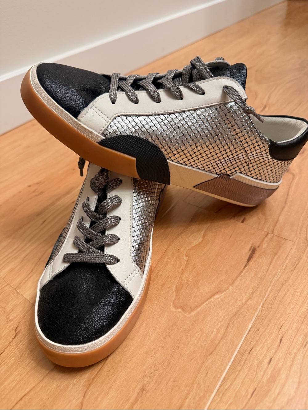 NWOT Dolce Vita Black and Silver Sneakers with Sleek Modern Design
